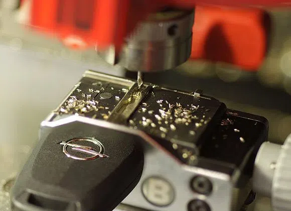 Universal Locksmith Store Utica, MI 586-343-1048 - 11-Key-Cutting