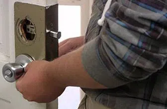 Universal Locksmith Store Utica, MI 586-343-1048 - 12-locks-replace