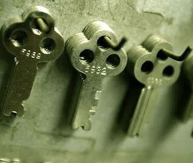 Universal Locksmith Store Utica, MI 586-343-1048 - 3-Locksmith-key-service
