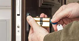 Universal Locksmith Store Utica, MI 586-343-1048